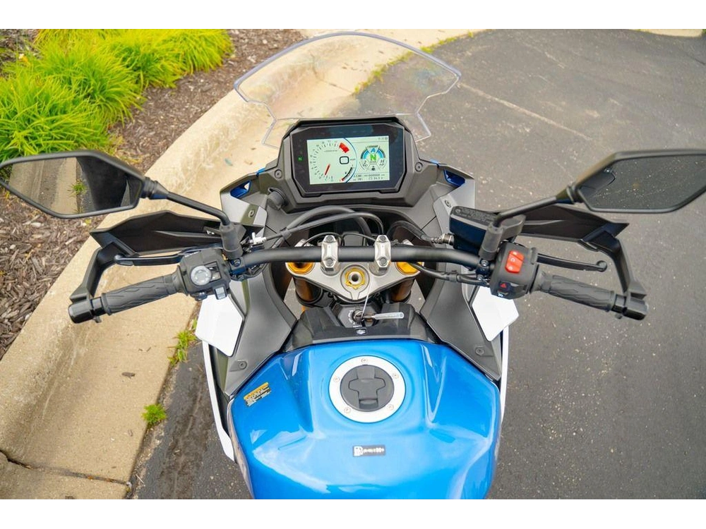 2026 Suzuki Gsx-s1000gx+ alt
