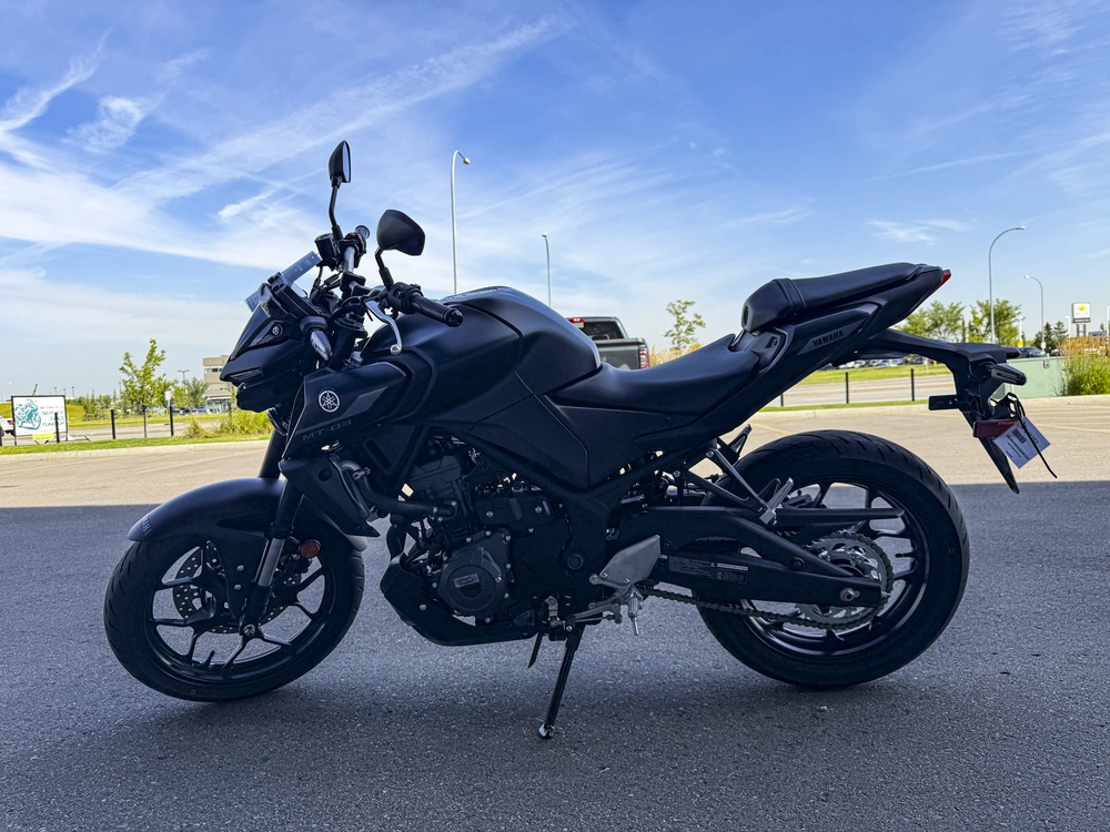 2025 Yamaha Mt-03 alt