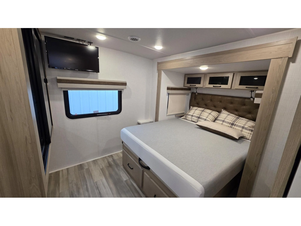 2024 Rockwood Mini Lite 2516s alt