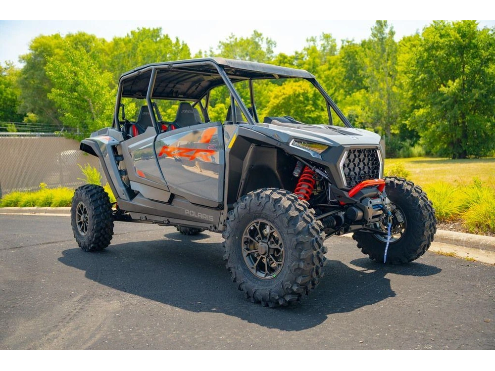 2026 Polaris Rzr Xp 4 1000 Ultimate alt