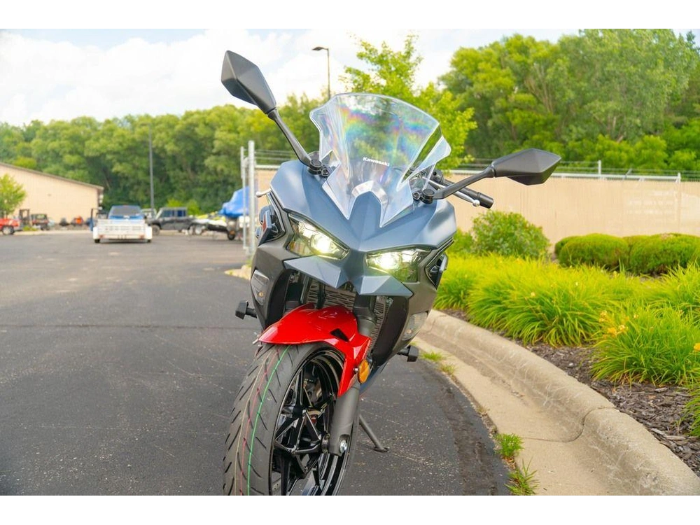 2026 Kawasaki Ninja® 500 Se Abs alt