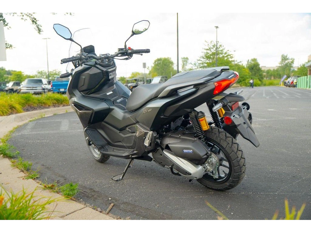 2027 Honda Adv160 alt