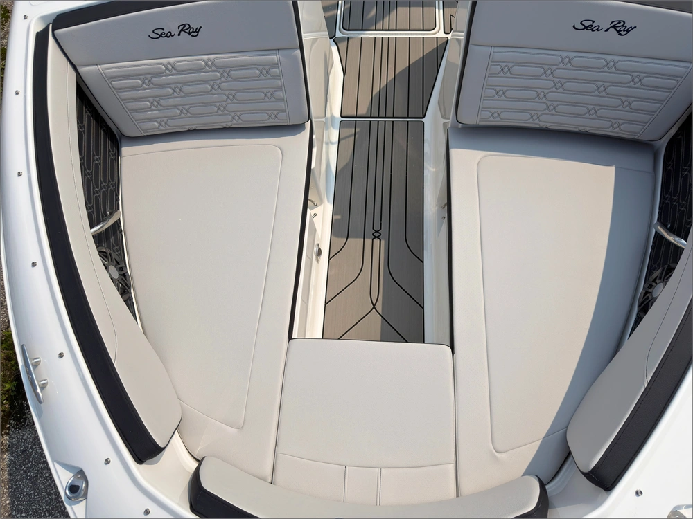 2027 Sea Ray Spo 210 alt