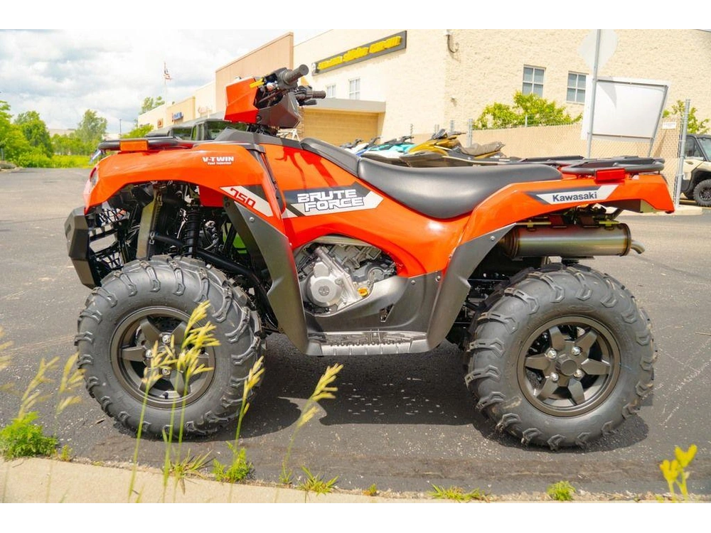 2026 Kawasaki Brute Force® 750 alt
