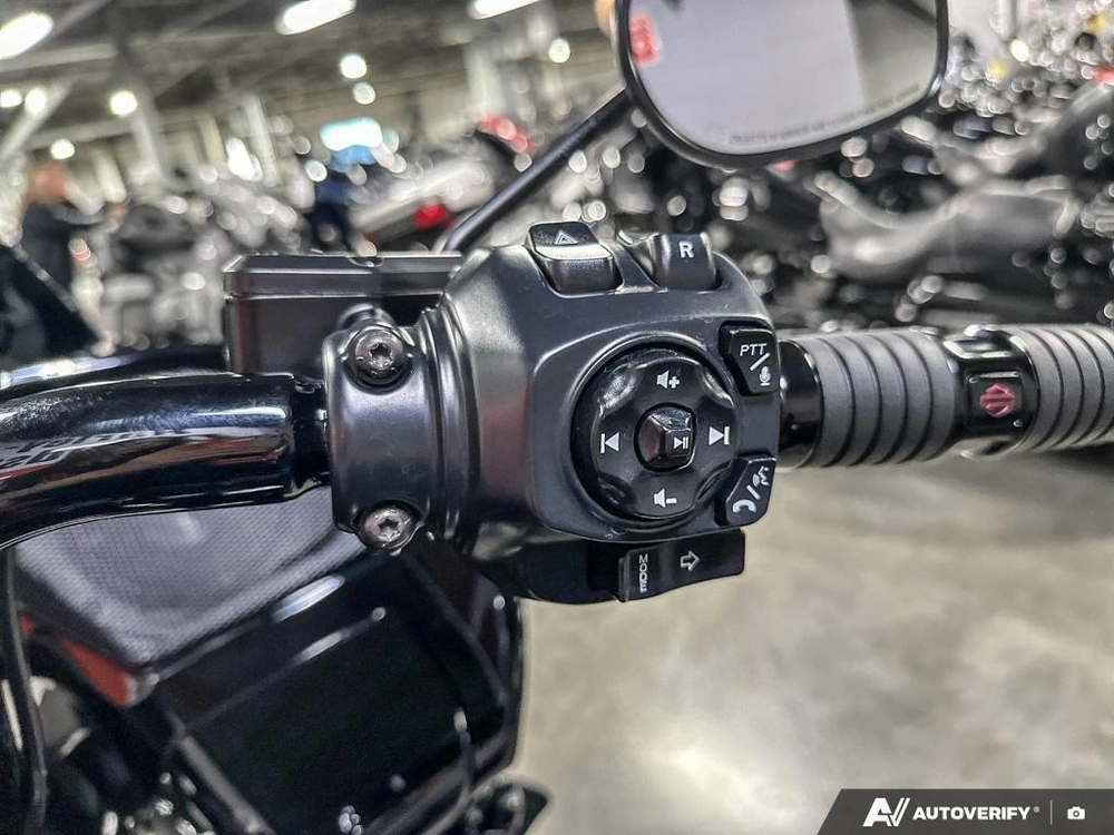 2026 Harley-davidson Road Glide 3 alt