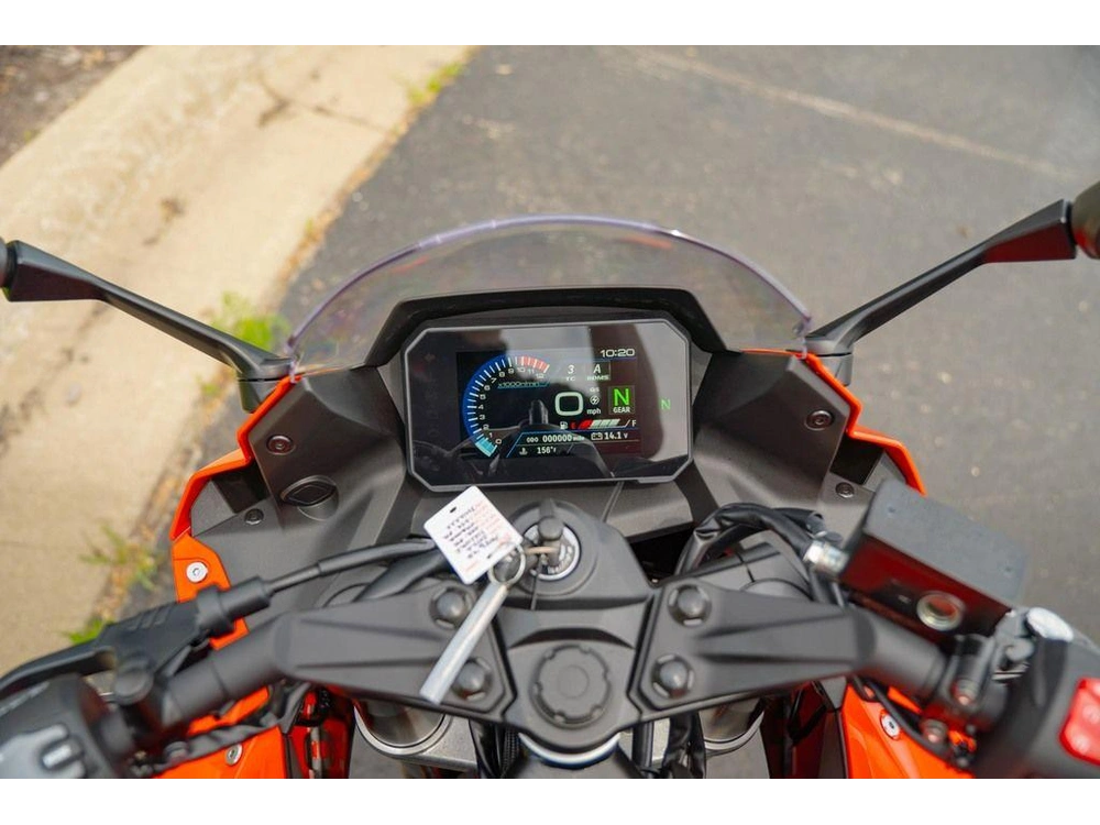 2026 Suzuki Gsx-8r alt