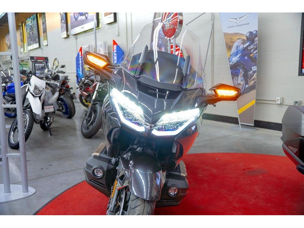 2026 Honda Gold Wing Tour alt