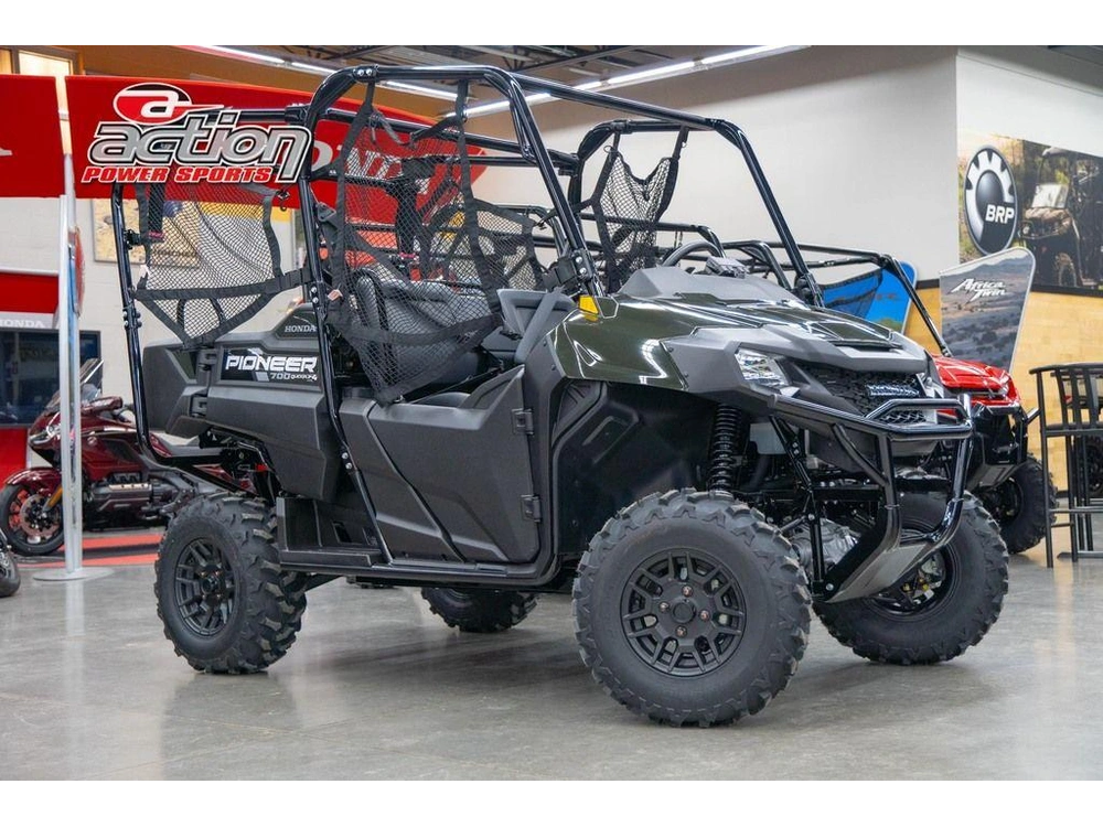 2026 Honda Pioneer 700-4 Deluxe alt
