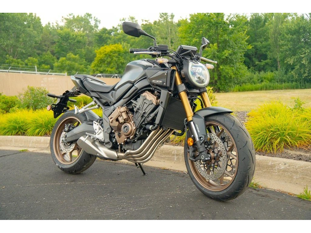 2026 Honda Cb650r E-clutch alt