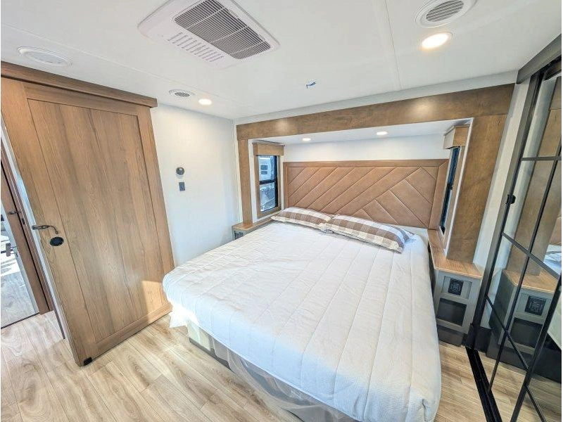 Keystone Rv Montana 290rl 2027 alt