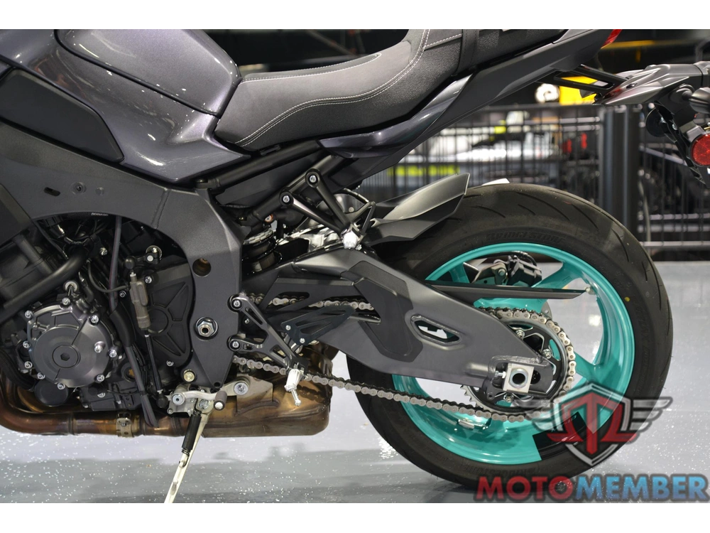2024 Yamaha Mt-10 alt