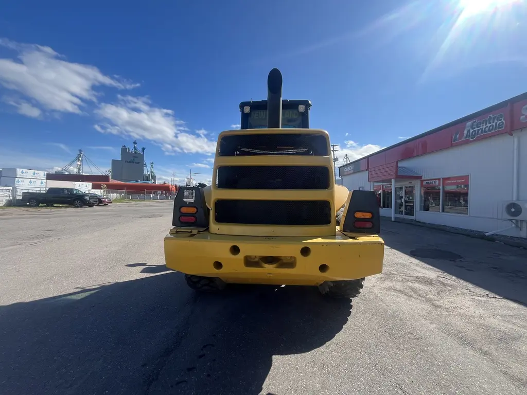 New Holland LW170B 2005