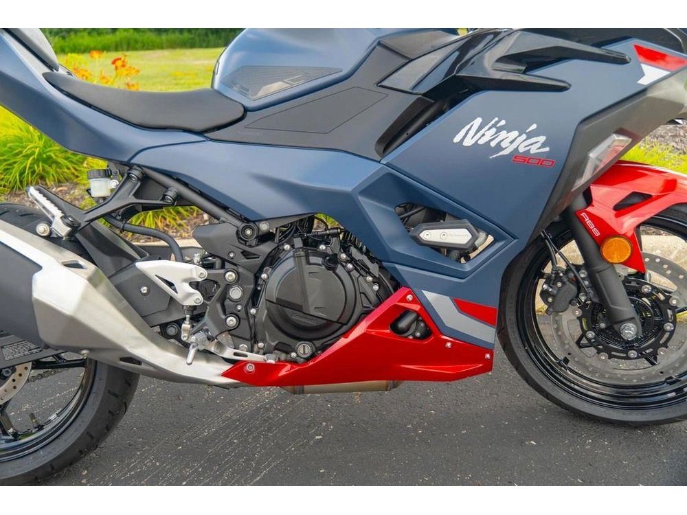 2026 Kawasaki Ninja® 500 Se Abs alt
