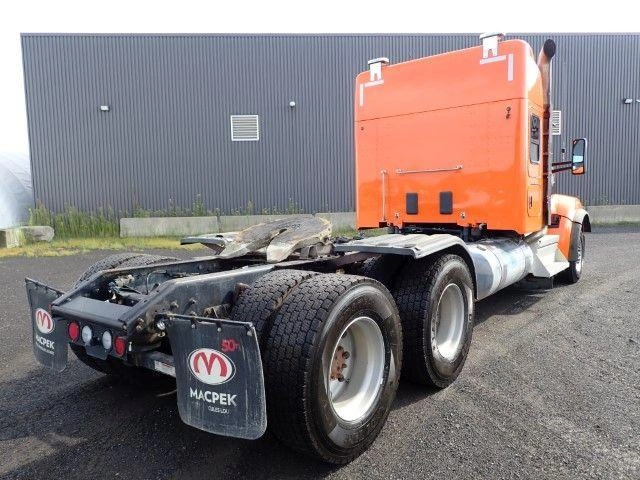 Kenworth W990 2025