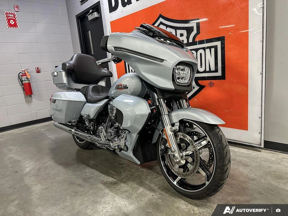 2025 Harley-davidson Street Glide alt
