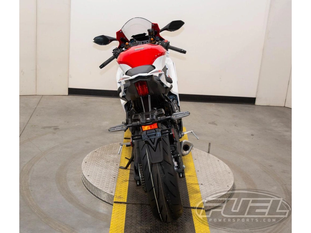 2026 Yamaha Yzf-r7 70th Anniversary Edition alt