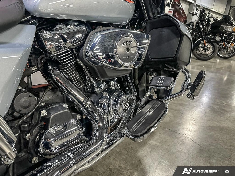 2025 Harley-davidson Street Glide alt