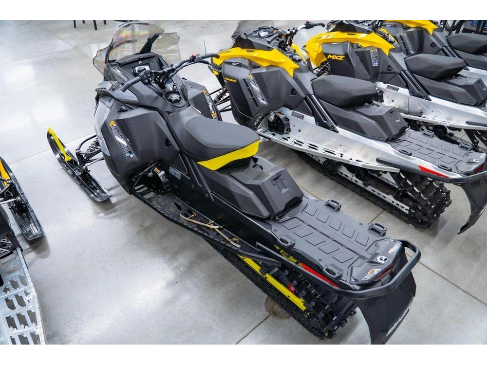 2026 Ski-doo Renegade® Adrenaline® 900 Ace Turbo R Ripsaw 1.25_black alt