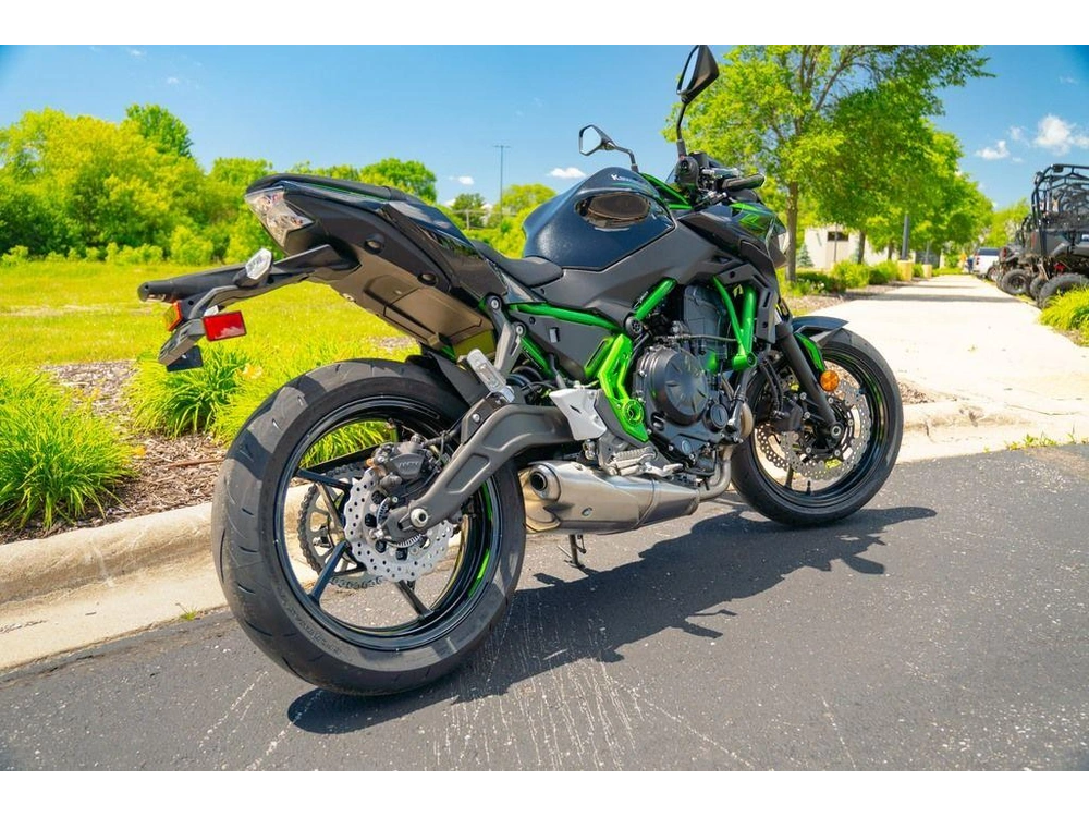 2025 Kawasaki Z650 Abs alt