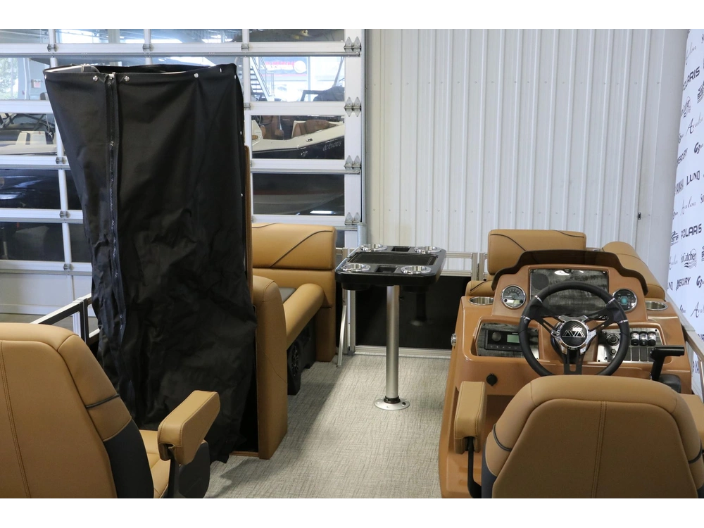 Avalon Venture 2180 Vrb + Yamaha 70 Hp 2026 alt