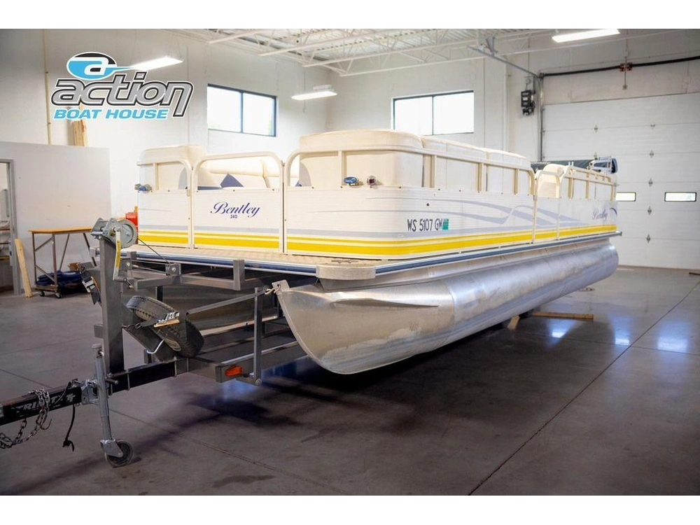 2005 Bentley Industries 240 Cruise alt