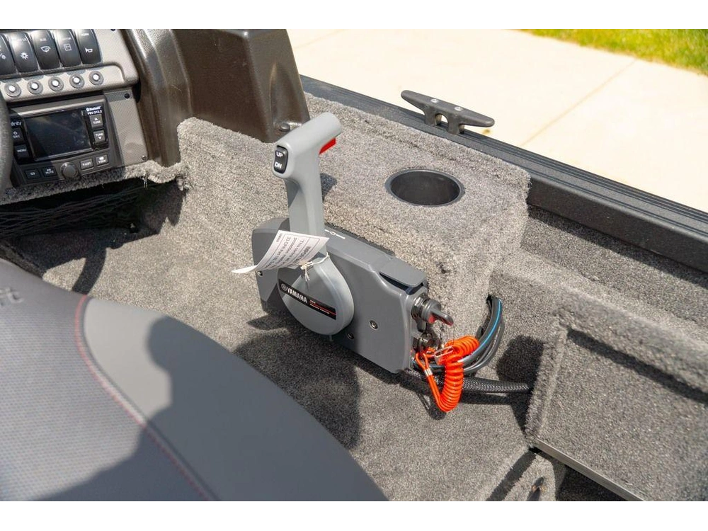 2026 Alumacraft Voyageur 175 Sport alt