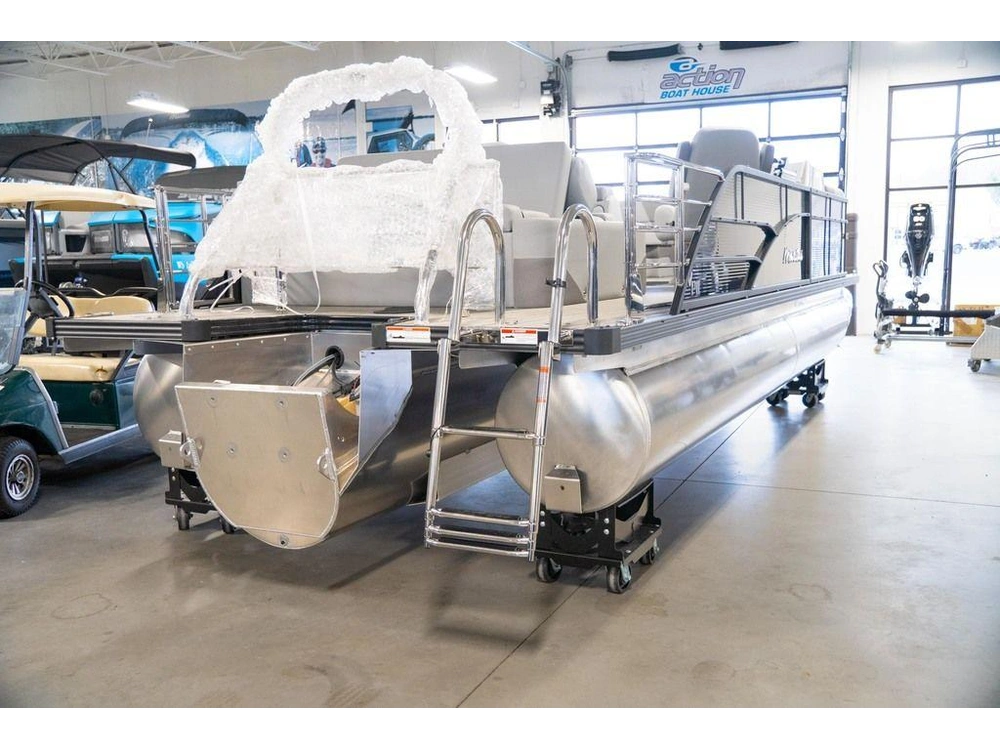 2026 Manitou 23 Aurora Slvpii alt