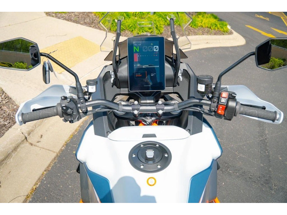 2026 Ktm 1390 Super Adventure R alt