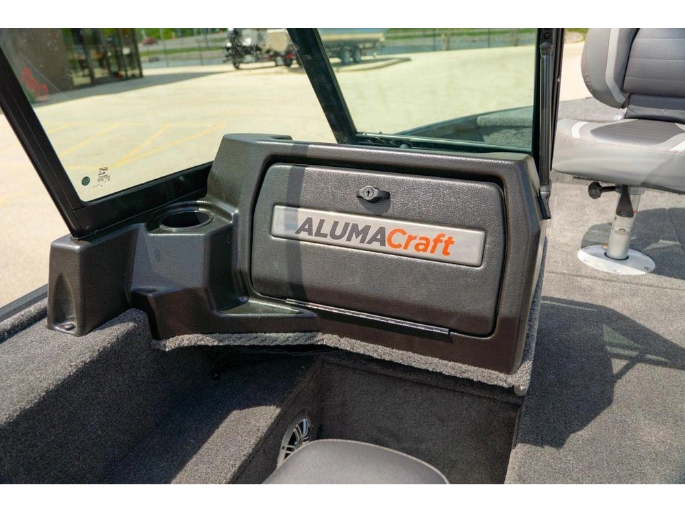 2026 Alumacraft Voyageur 175 Sport alt