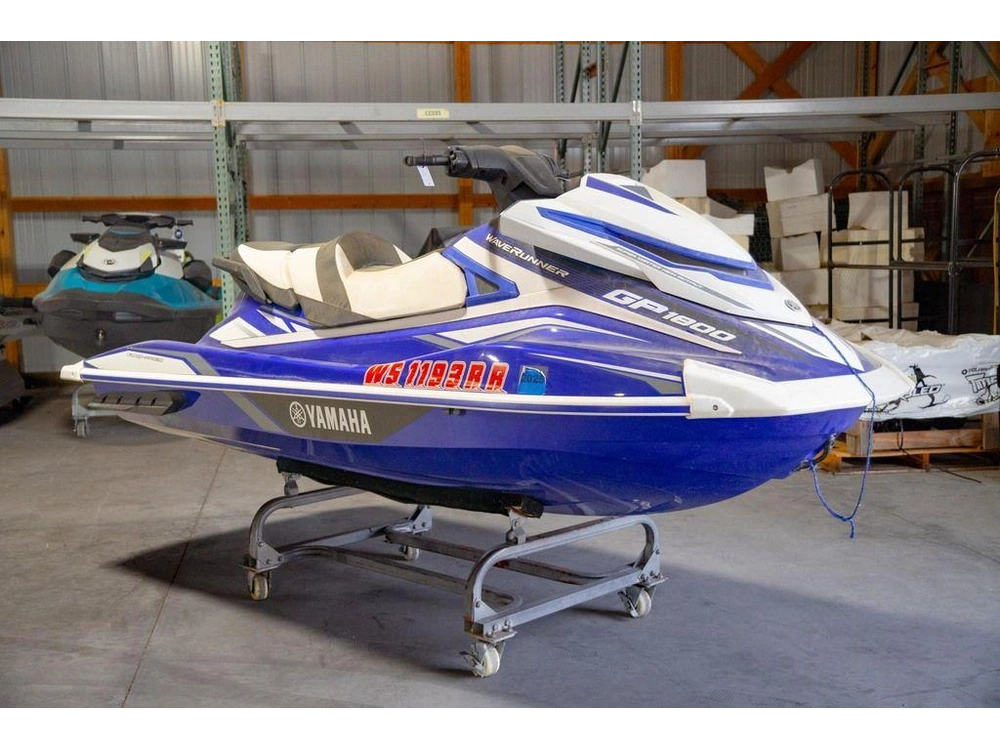 2018 Yamaha Gp1800 alt