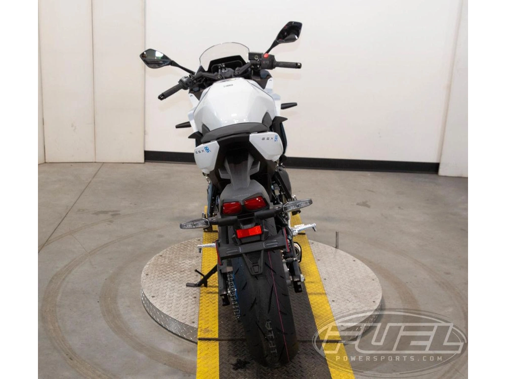 2026 Suzuki Gsx-8r alt