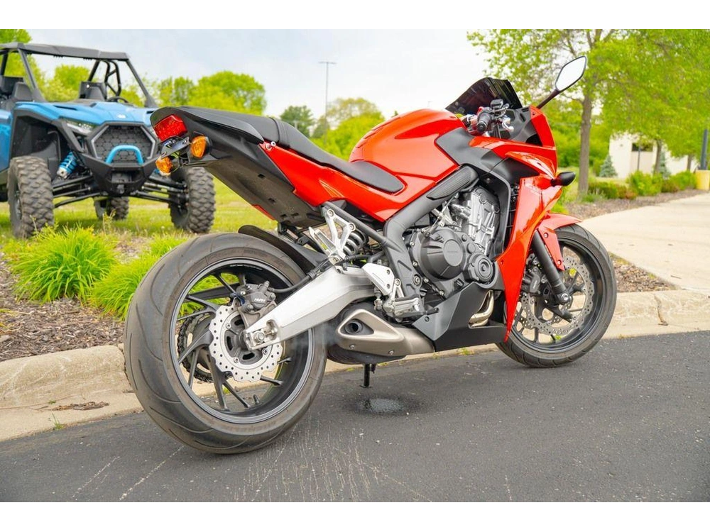 2015 Honda Cbr650f alt