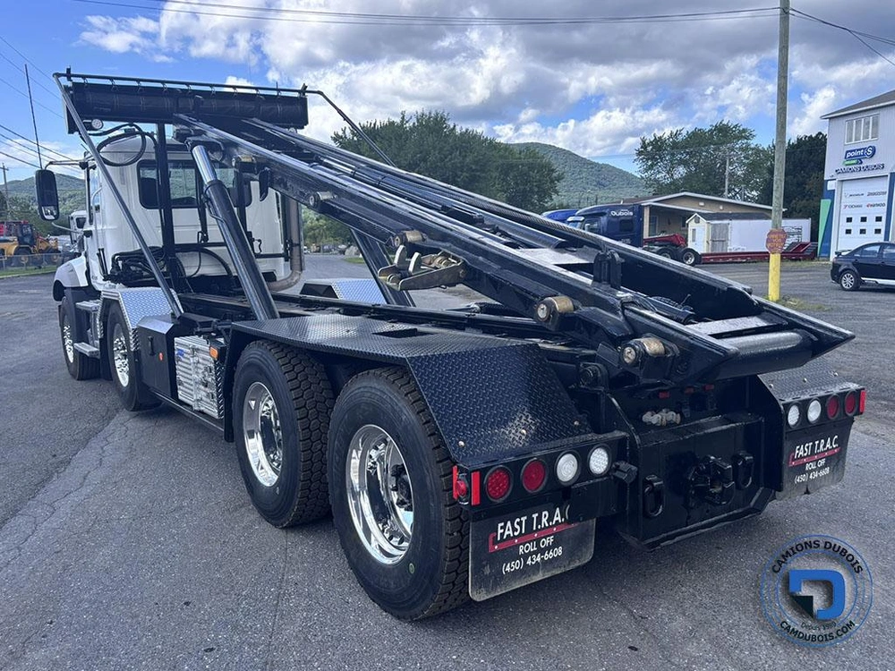 Mack Gu813 2015 alt