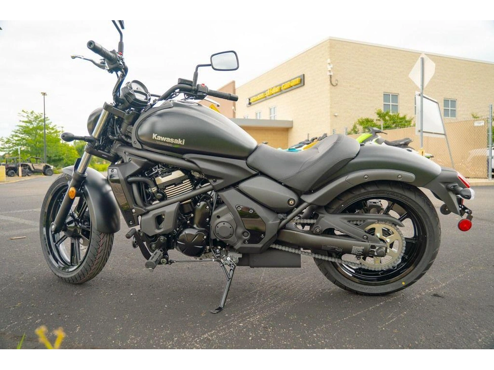 2026 Kawasaki Vulcan® S alt