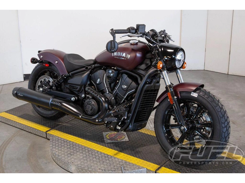 2026 Indian Motorcycle Scout® Bobber Limited +tech Maroon Metallic Smoke alt