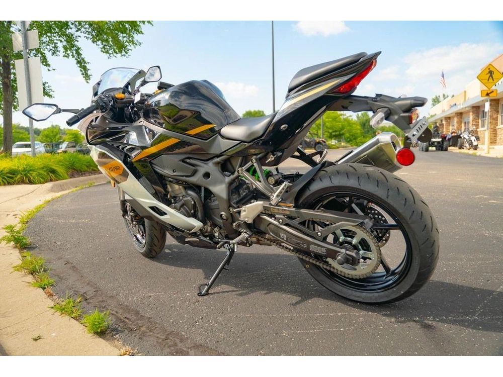 2026 Kawasaki Ninja® Zx™-4rr Abs alt