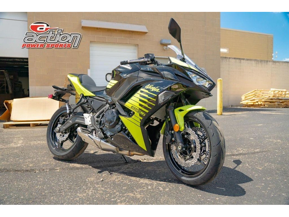 2026 Kawasaki Ninja® 650 Abs alt