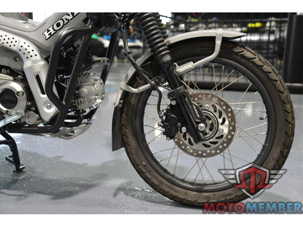 2025 Honda Trail 125 alt