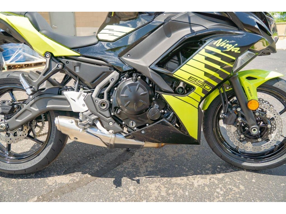 2026 Kawasaki Ninja® 650 Abs alt