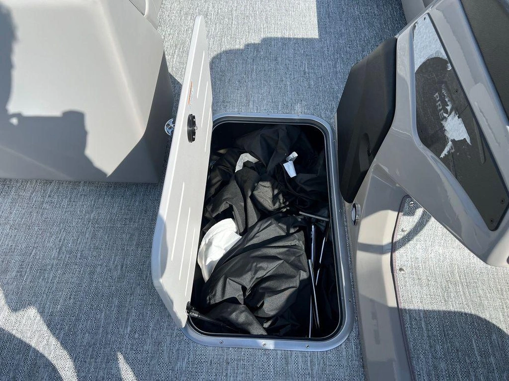 2025 Premier 230 Sunsation Re alt