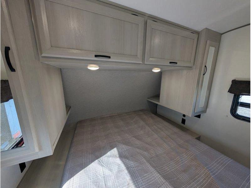 Coachmen Catalina 273dbhck 2027 alt