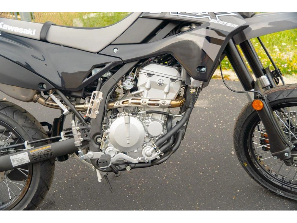 2026 Kawasaki Klx®300sm alt