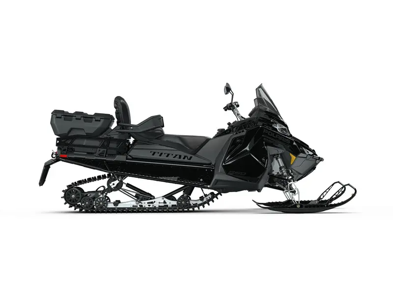 Polaris 850 TITAN ADV ULTMT 1.8 BLK 2027