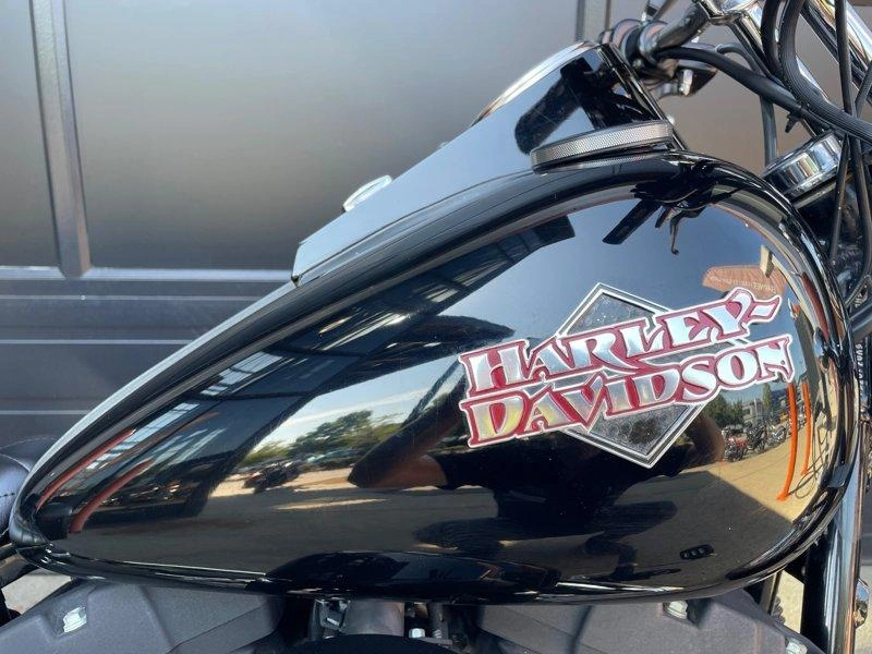 2005 Harley-davidson Fxstbi - Softail® Night Train alt