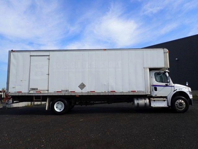 Freightliner M2106 2016