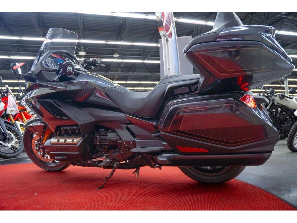 2026 Honda Gold Wing Tour alt