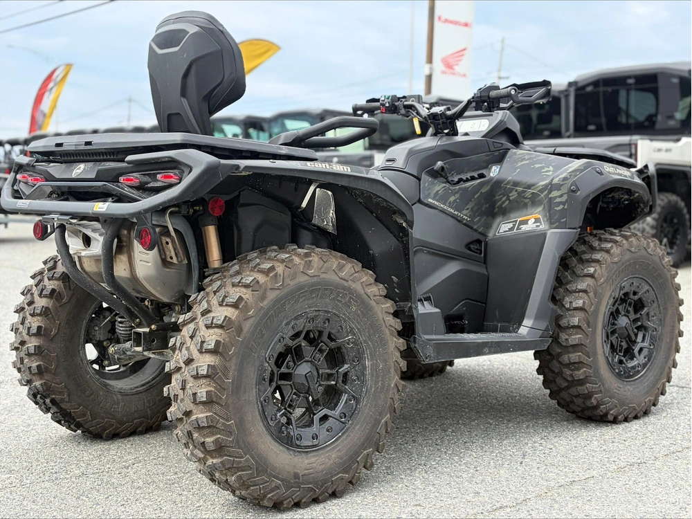 Can-am Outlander Backcountry 1000r 2026 alt