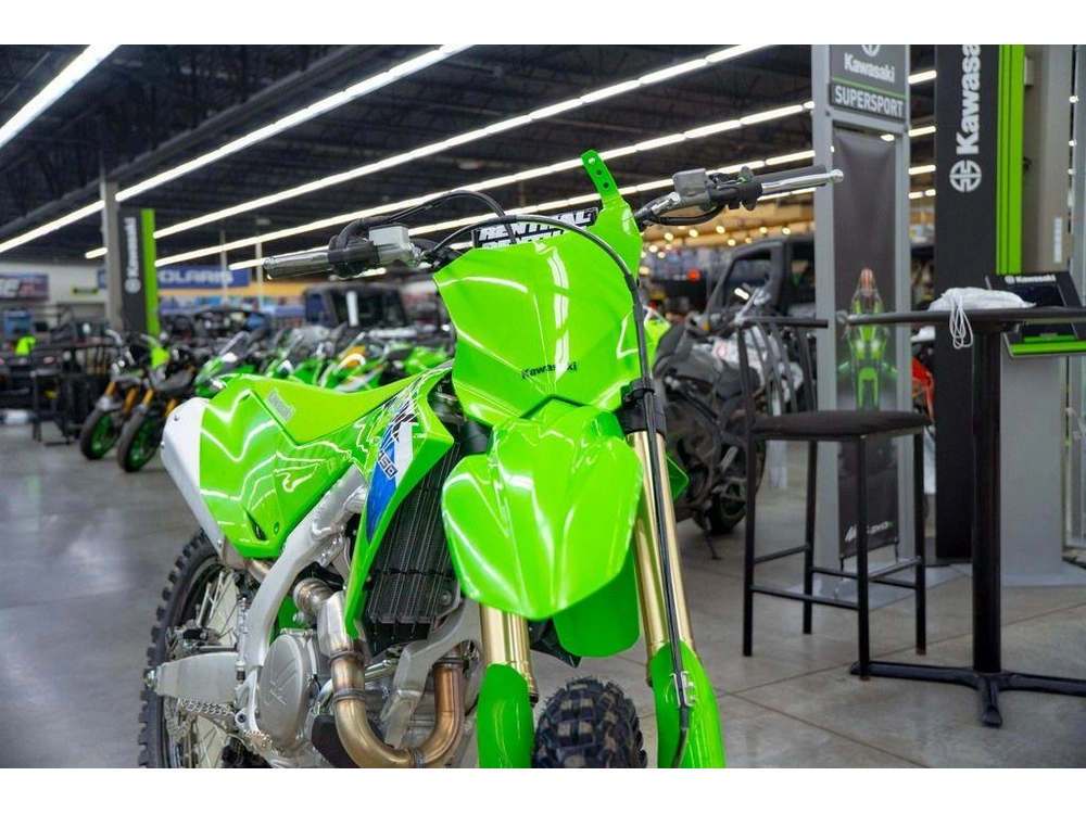 2026 Kawasaki Kx™450 alt