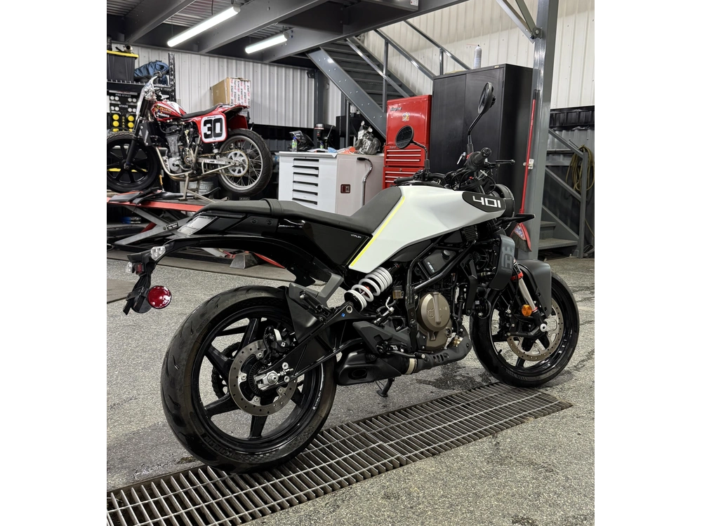 2024 Husqvarna Vitpilen 401 alt