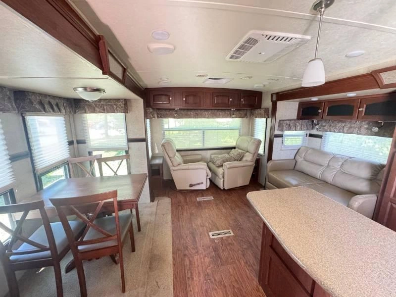 Forest River Rockwood Signature 8329ss 2016 alt